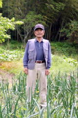 �|�т̑O�̔��ɗ�����i���������݁j